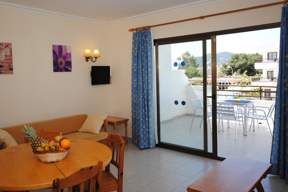 Casa Luis Apartments Santa Eularia des Riu Dış mekan fotoğraf